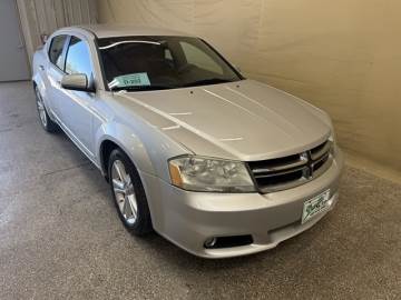 2011 DODGE AVENGER