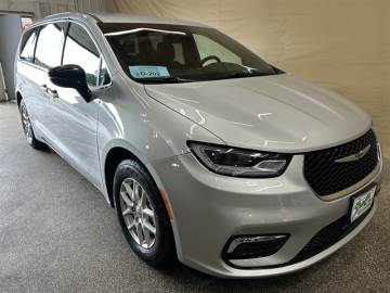 2024 CHRYSLER PACIFICA