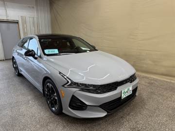 2022 KIA K5