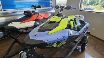 2025 SEA-DOO (2) SPARK TRIXX 1 UP W DOUBLE TRAILER