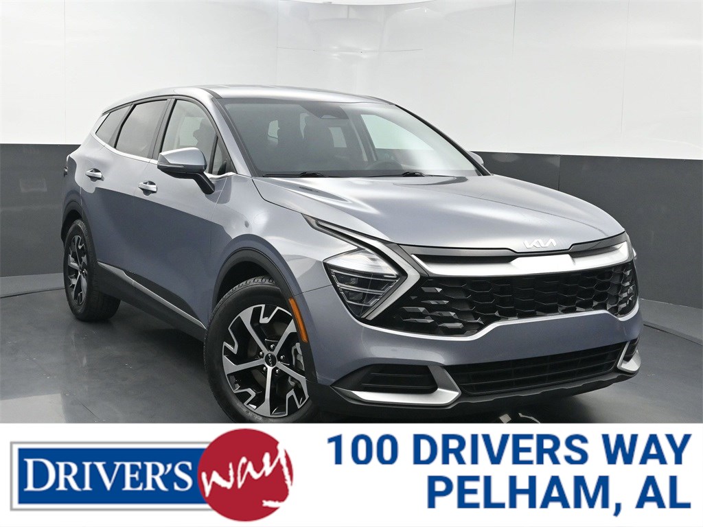 2024 Kia Sportage EX's photo