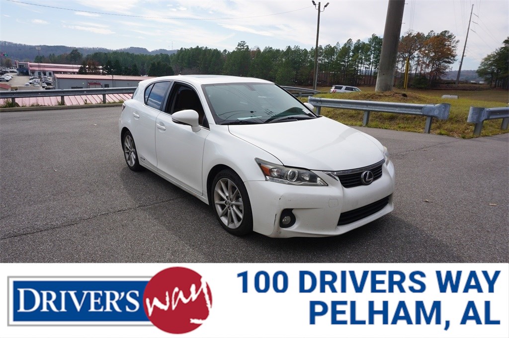 2013 Lexus CT Base's photo