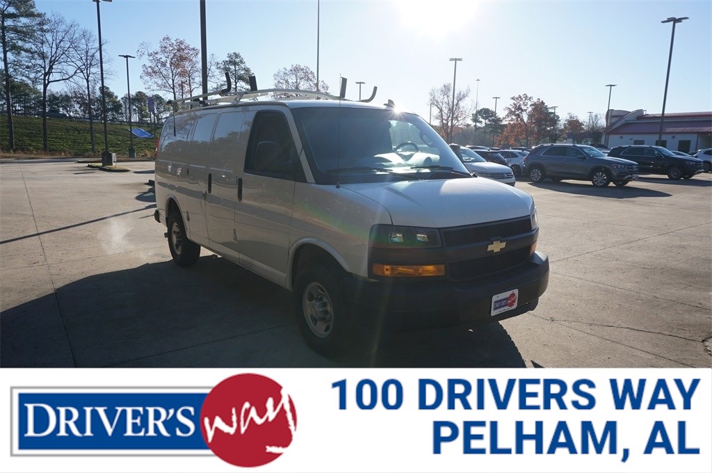 2022 Chevrolet Express Cargo Work Van's photo