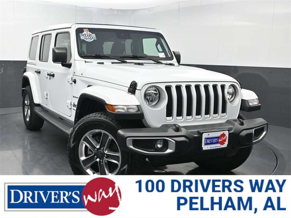 2022 Jeep Wrangler Unlimited Sahara's photo