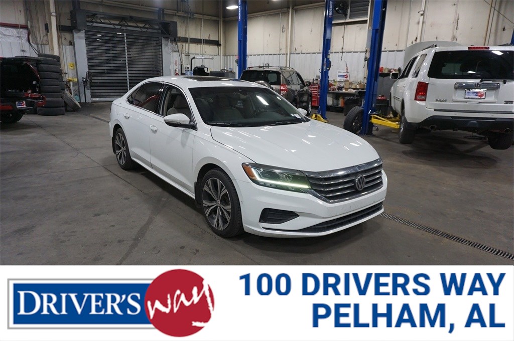 2020 Volkswagen Passat SEL's photo