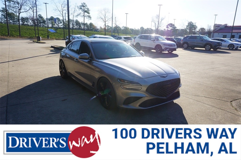 2022 GENESIS G70 Standard's photo