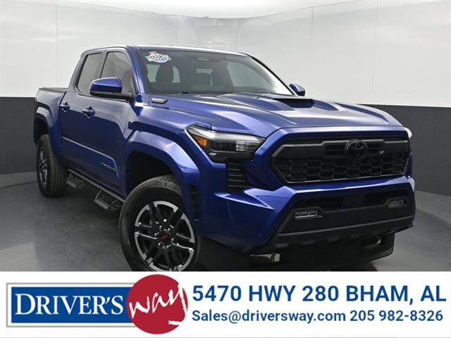 2025 Nissan Frontier SV Crew Cab 4X2 SWB's photo