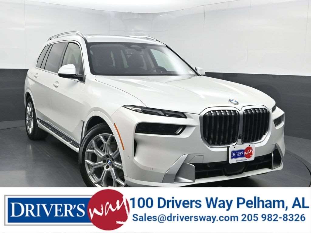 2023 BMW X7 xDrive40i's photo