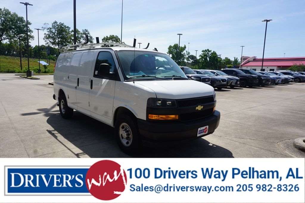 2022 Chevrolet Express 2500 Work Van HD's photo