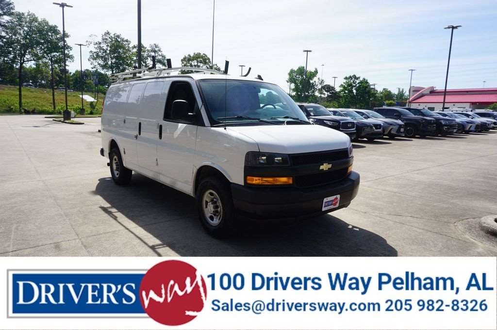 2022 Chevrolet Express 2500 Work Van HD's photo