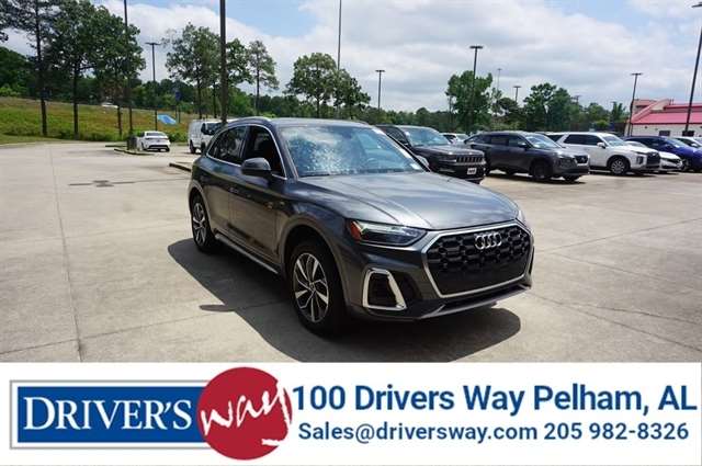 2023 Audi Q5 45 Premium's photo