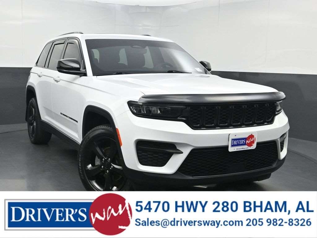 2022 Jeep Grand Cherokee Altitude 4x4's photo