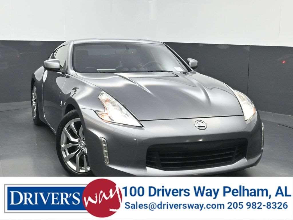 2014 Nissan 370Z Coupe Touring 7AT's photo