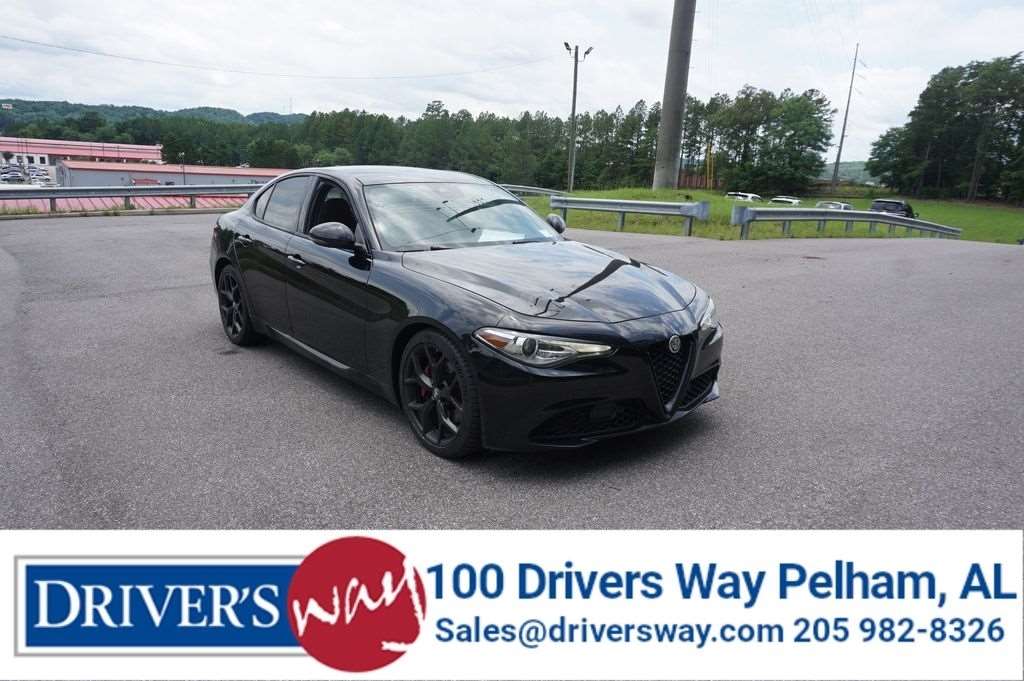 2021 Alfa Romeo Giulia 2.0 Ti Auto's photo