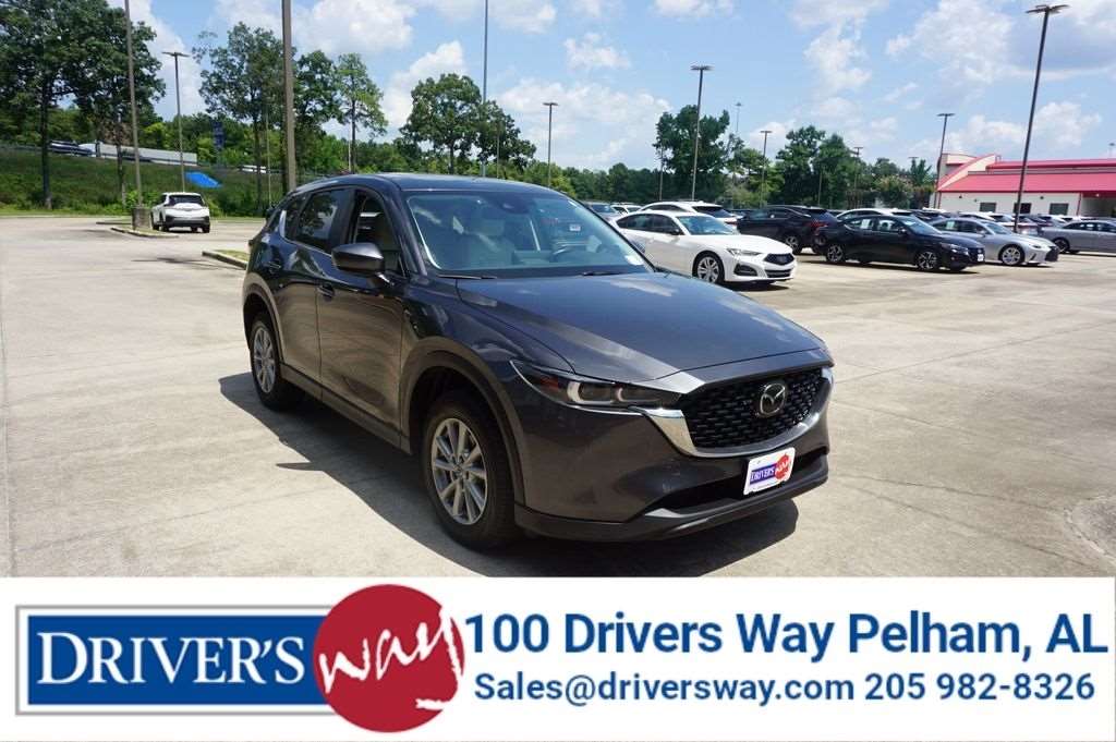 2023 Mazda CX-5 S Preferred package Auto AWD's photo
