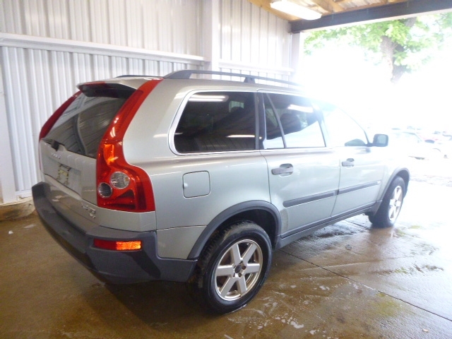 2004 Volvo XC90 Base - Photo 5