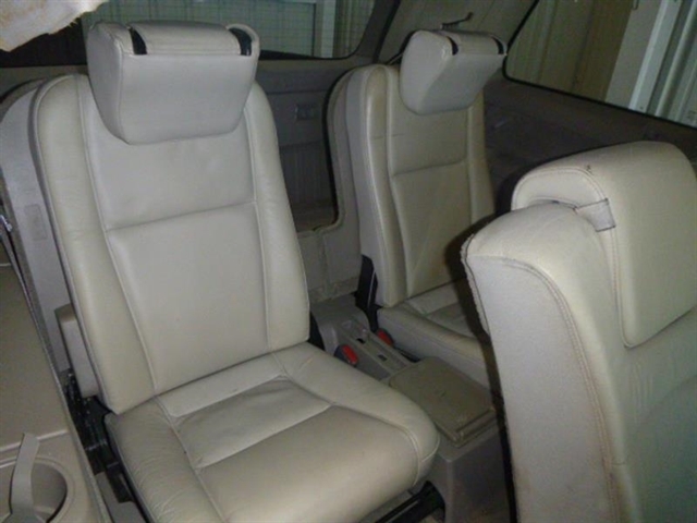 2004 Volvo XC90 Base - Photo 2