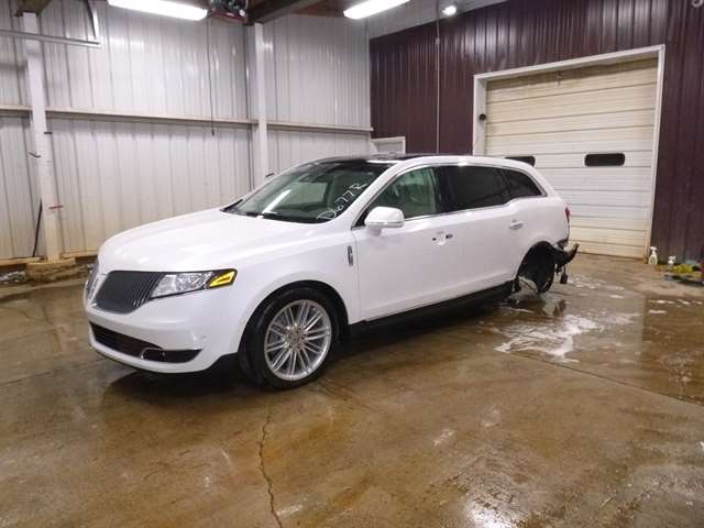 2014 Lincoln MKT
