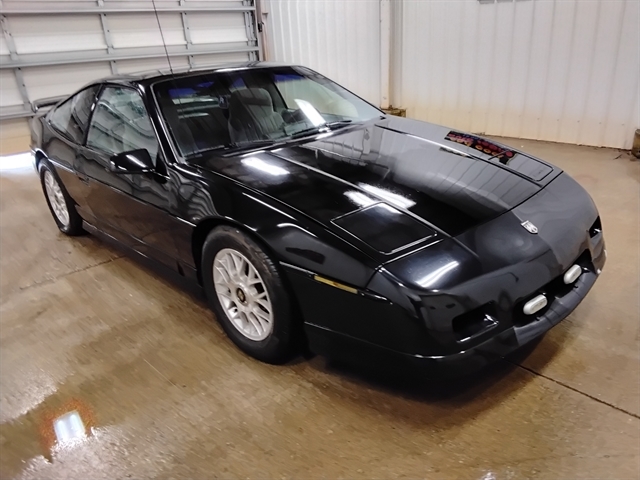 1987 Pontiac Fiero's photo