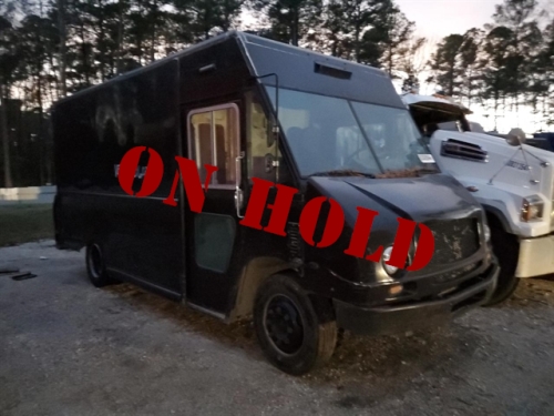 2009 FREIGHTLINER CHASSIS WALK-IN VAN