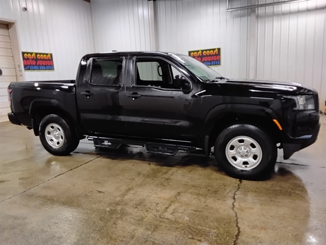 2022 Nissan Frontier S Crew Cab 4x4's photo