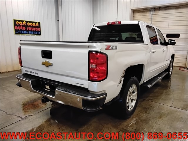 2018 Chevrolet Silverado 1500 LT photo 3