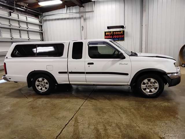 1999 Nissan Frontier XE KING CAB 4AT's photo