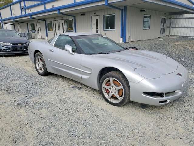 2001 Chevrolet Corvette Coupe's photo