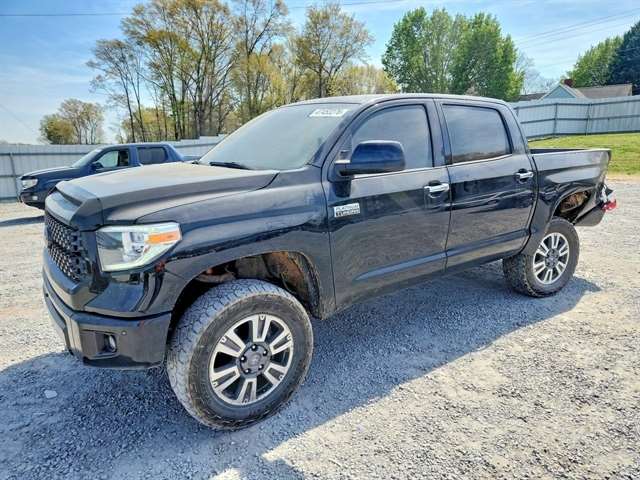 2021 Toyota Tundra Platinum 5.7L 4WD Crew Max Short Bed's photo