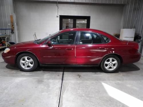 2004 Ford Taurus