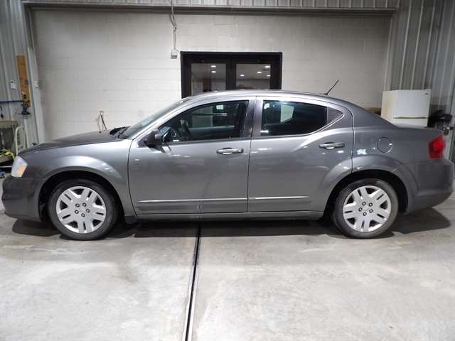 2012 Dodge Avenger SE