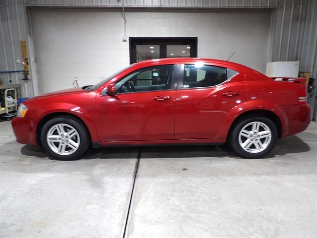 2010 Dodge Avenger's photo