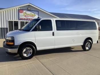 2018 GMC Savana Passenger LT