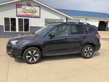 2017 SUBARU FORESTER