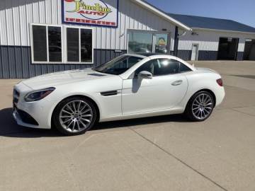 2017 MERCEDES-BENZ SLC