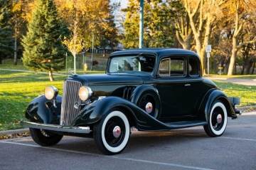 1933 PONTIAC COUPE