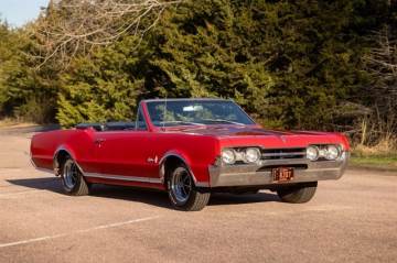 1967 OLDSMOBILE CUTLASS