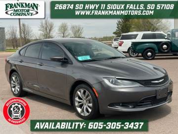 2015 CHRYSLER 200