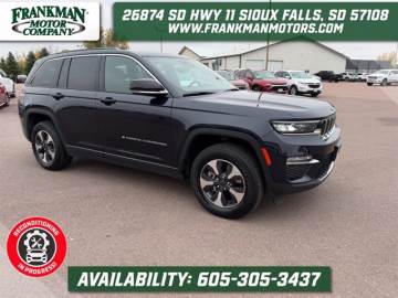 2024 JEEP GRAND CHEROKEE