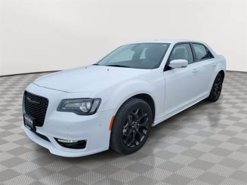 2022 CHRYSLER 300