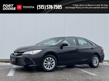 2017 TOYOTA CAMRY