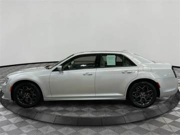 2022 CHRYSLER 300