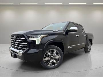 2025 TOYOTA TUNDRA