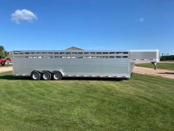 2025 SOONER 7.6X32 STOCK TRAILER