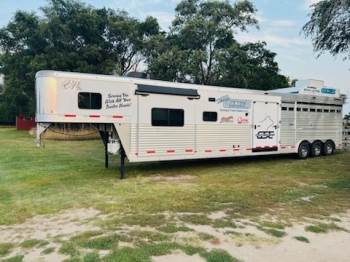 2024 SOONER 8036 LIVING QUARTERS