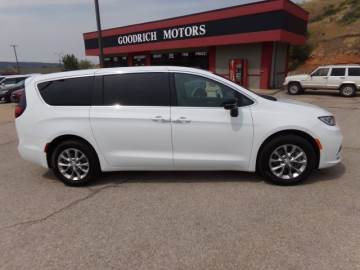 2026 CHRYSLER PACIFICA