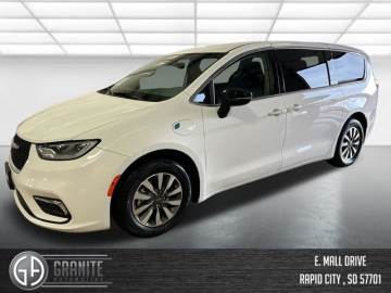 2024 CHRYSLER PACIFICA HYBRID