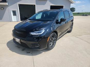 2025 Chrysler Pacifica