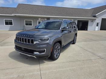 2024 Jeep Wagoneer L