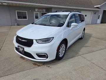 2022 CHRYSLER PACIFICA